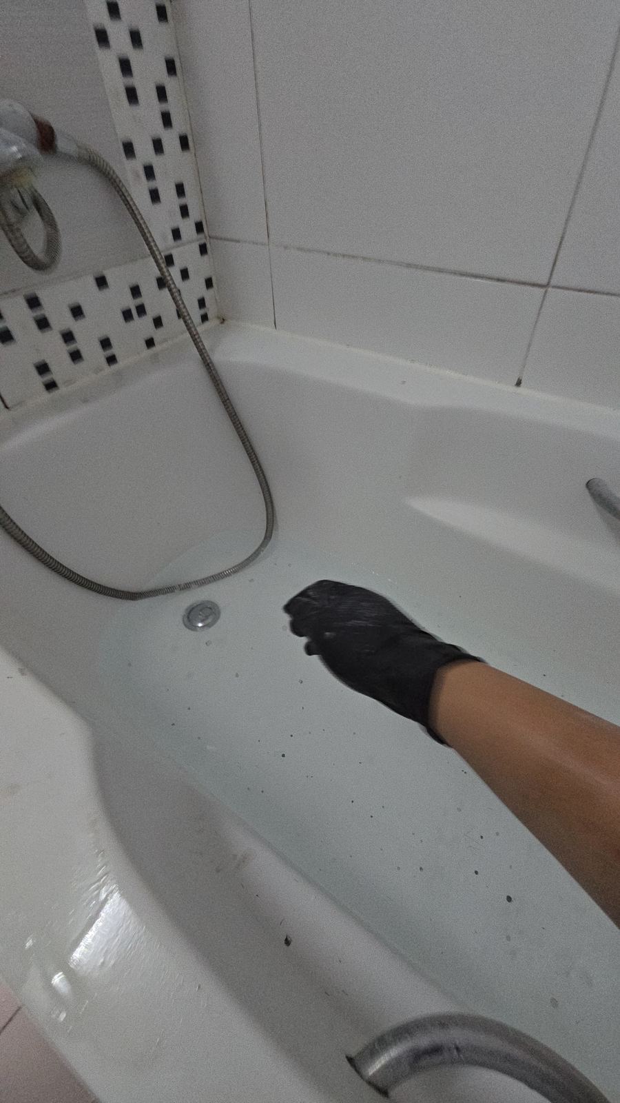 배수구 설치 후 결합 상태 확인